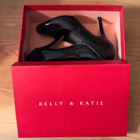 Kelly & Katie Shoes - Wide-width Black heels